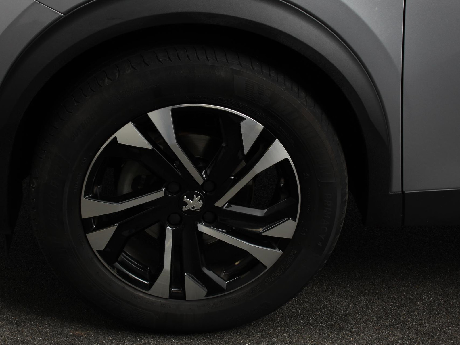Peugeot 2008 1.2 PureTech Allure thumbnail 10