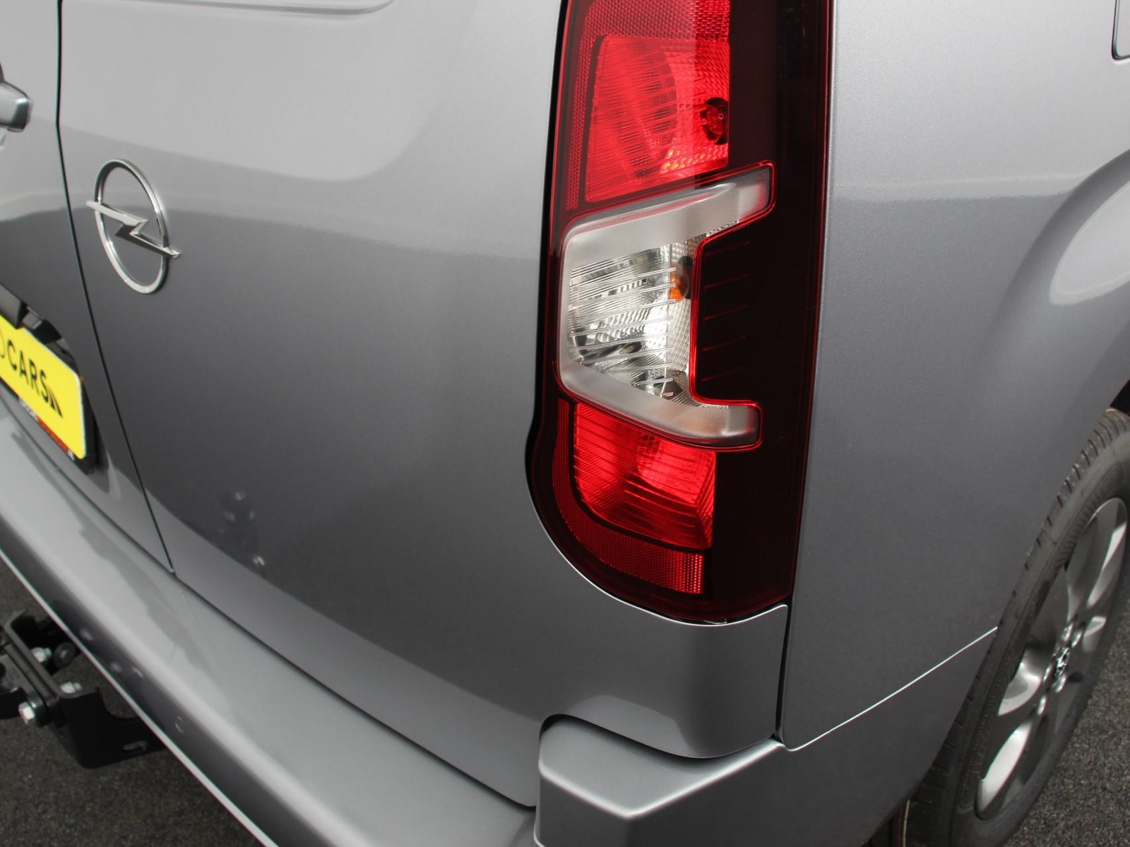 Opel Combo 1.5 BlueHDi 130pk L2 Automaat
