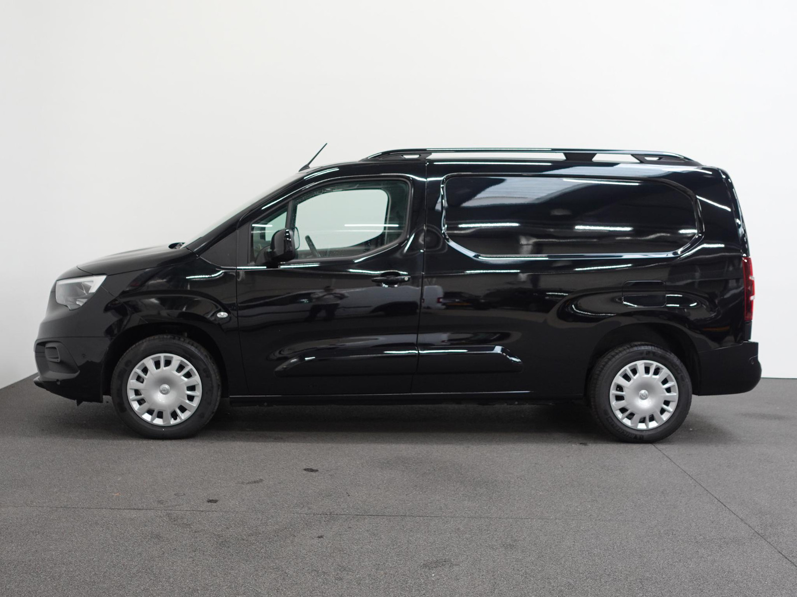 Opel Combo 1.5D 130PK L2H1 Edition Automaat