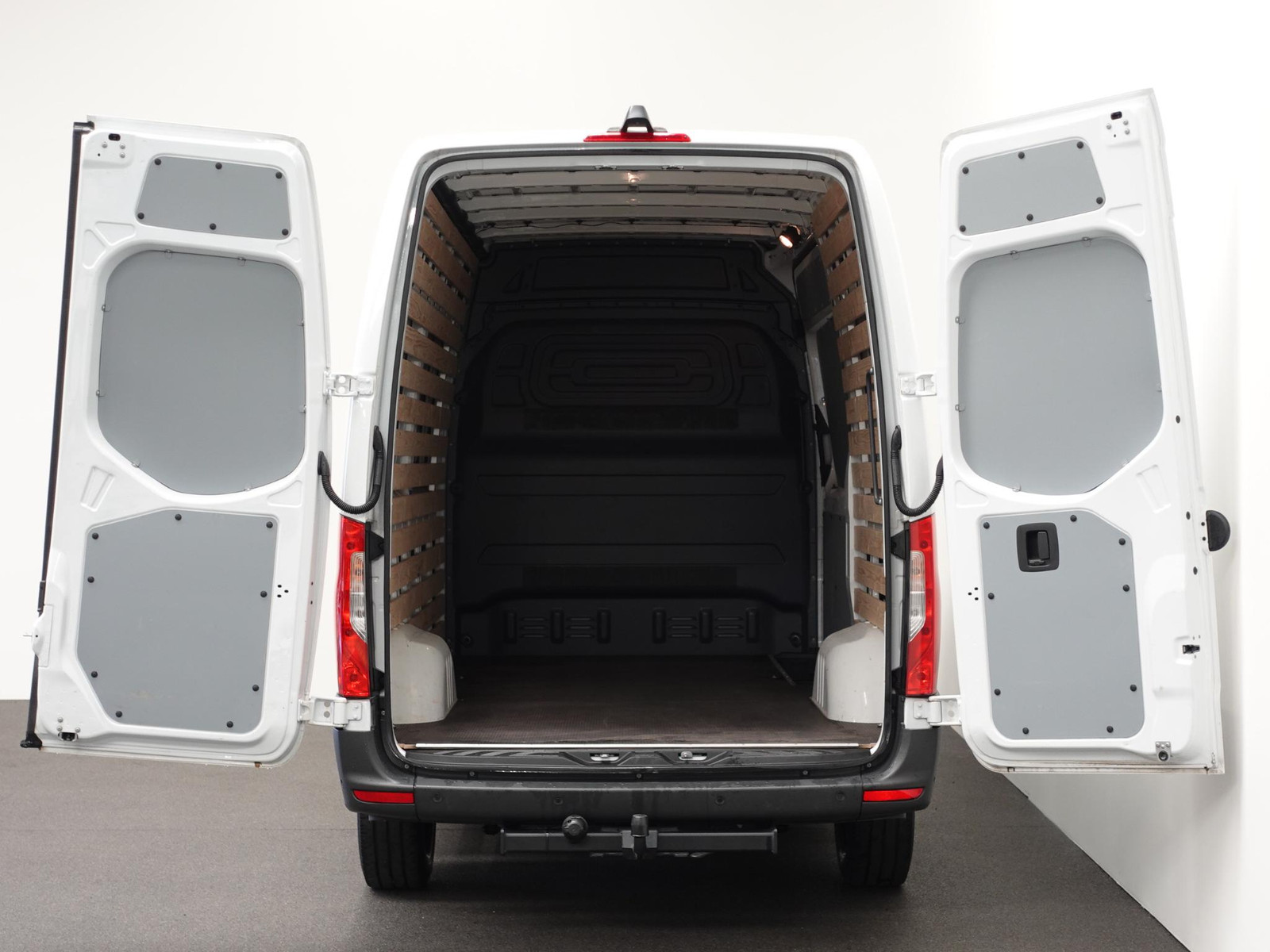 Mercedes-Benz Sprinter 315 1.9 CDI L2H2 RWD Automaat thumbnail 2