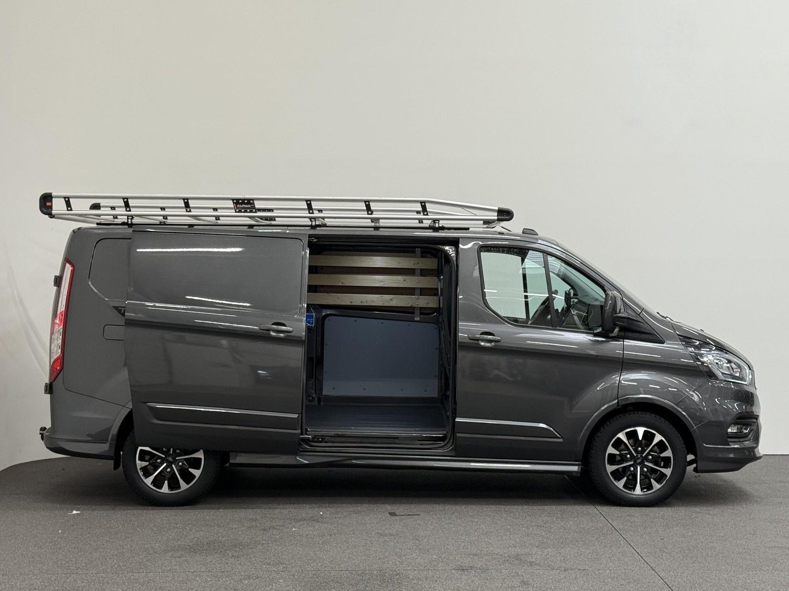 Ford Transit Custom 320 2.0 TDCI L2H1 Sport 170PK