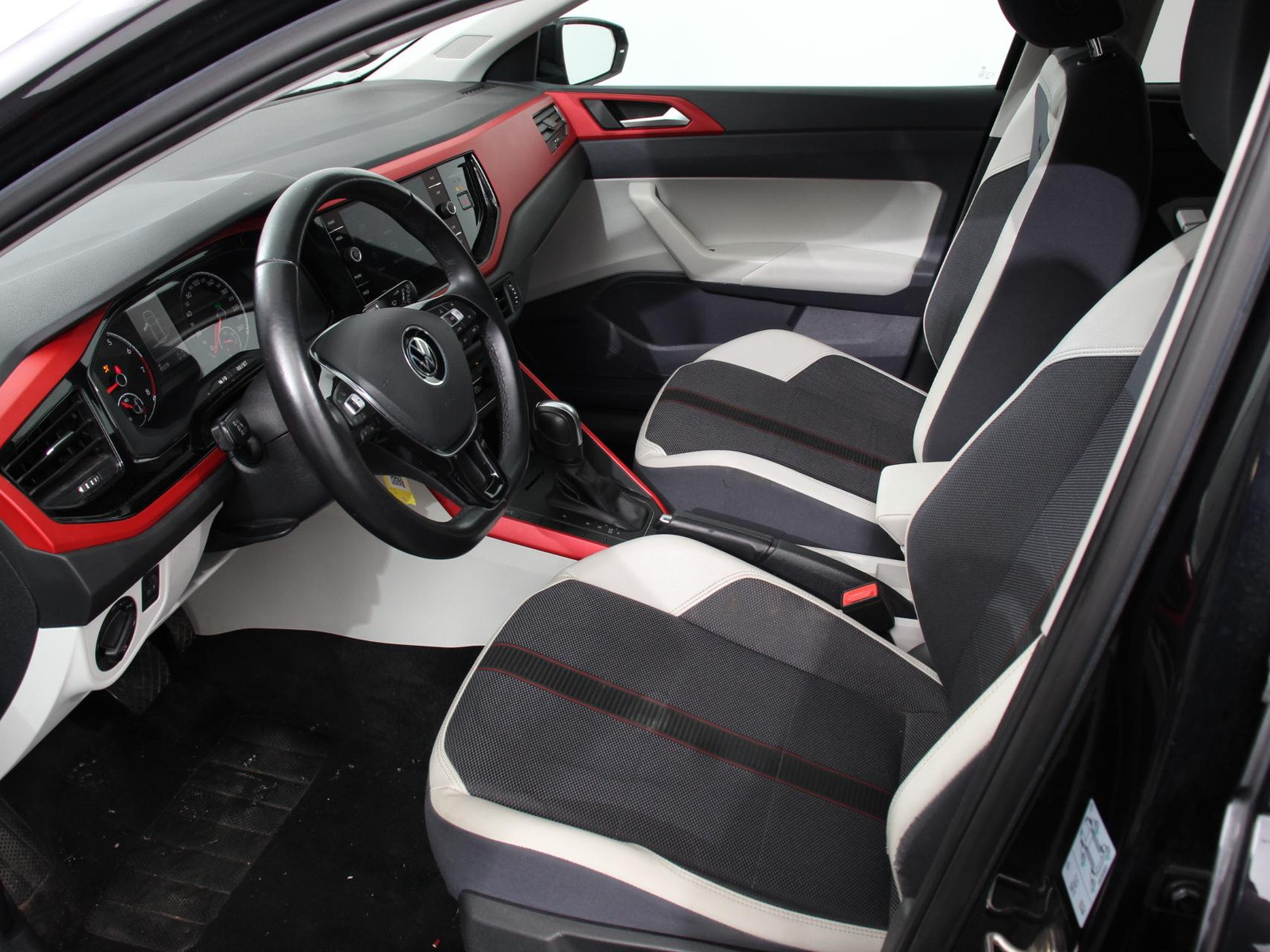 Volkswagen Polo 1.0 TSI Automaat Comfort Sport-Line thumbnail 10