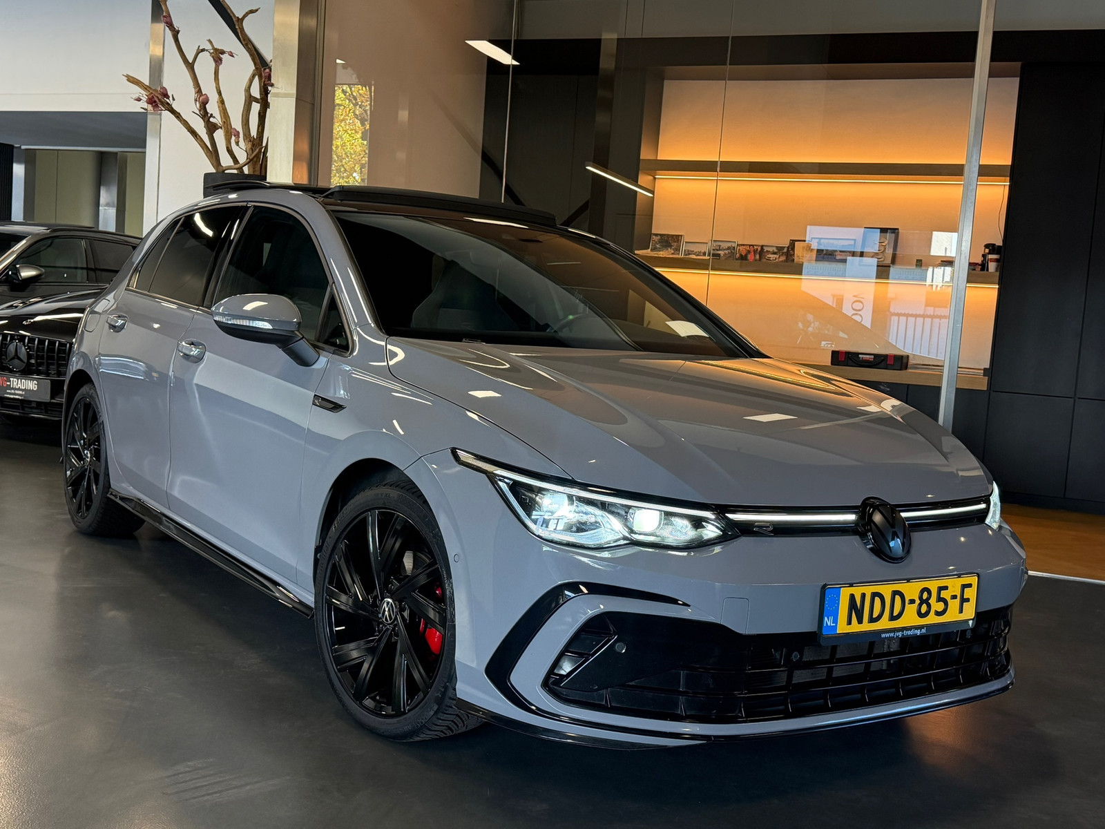 Volkswagen Golf 8 1.5 eTSI R-Line Panorama HarmanK Achteruitrijcamera
