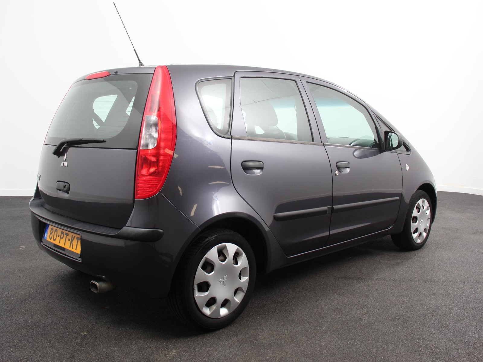 Mitsubishi Colt 1.5 Automaat Invite thumbnail 2