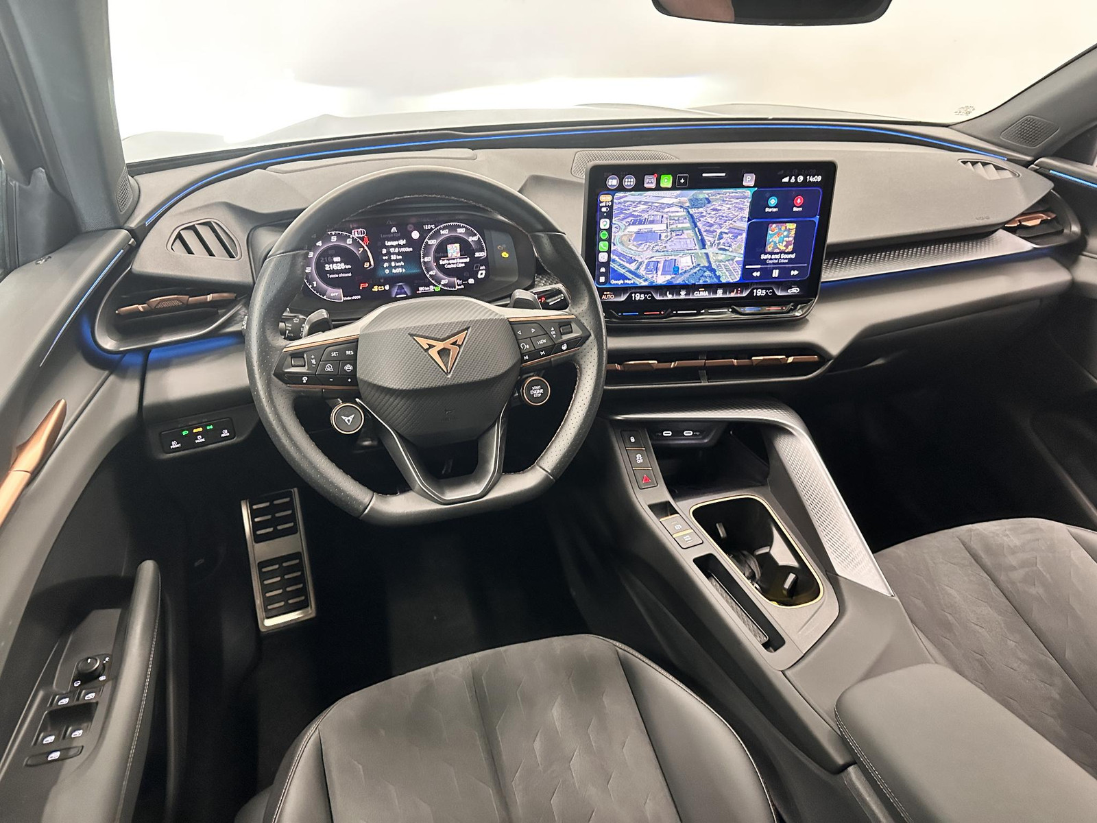 CUPRA Terramar 1.5 TSI e-Hybrid Business