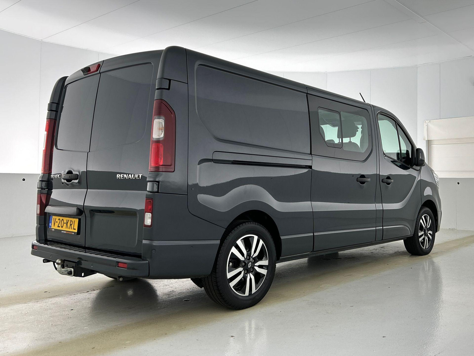 Renault Trafic 2.0 Blue dC1 150PK L2H1 Dubbele Cabine Automaat