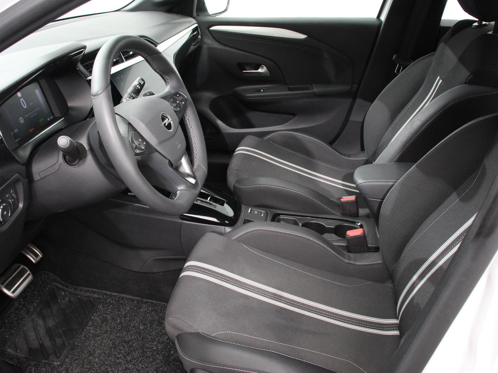 Opel Corsa 1.2 Turbo 100pk Automaat Hybrid GS-Line thumbnail 4
