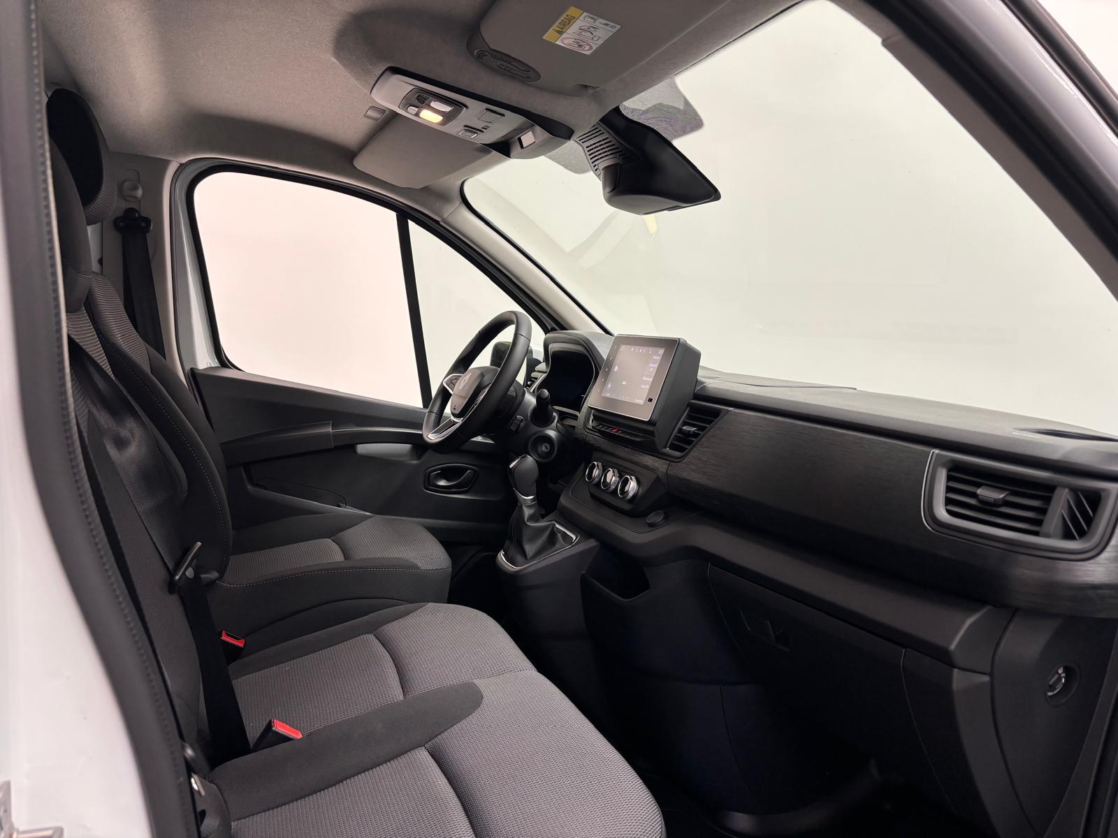 Renault Trafic 2.0 Blue dCi 150PK L2H1 EC Sport Edition Automaat thumbnail 5