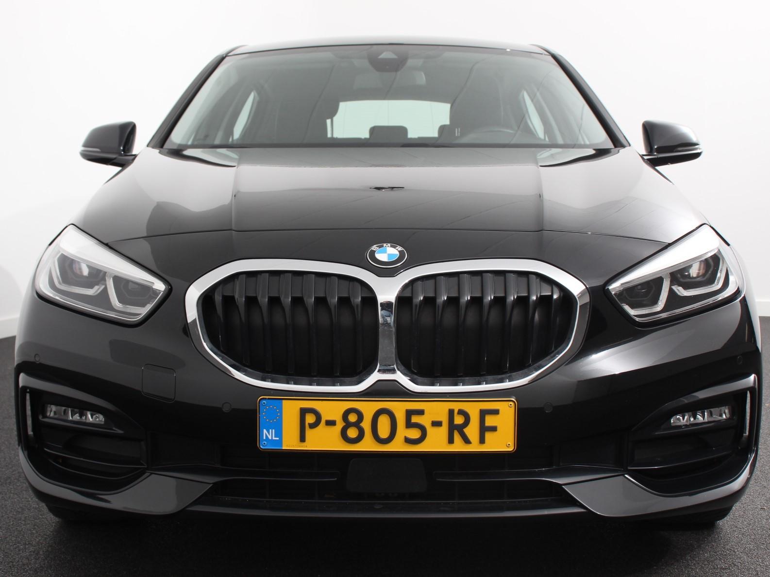 BMW 1 Serie 118i Automaat Sport Line