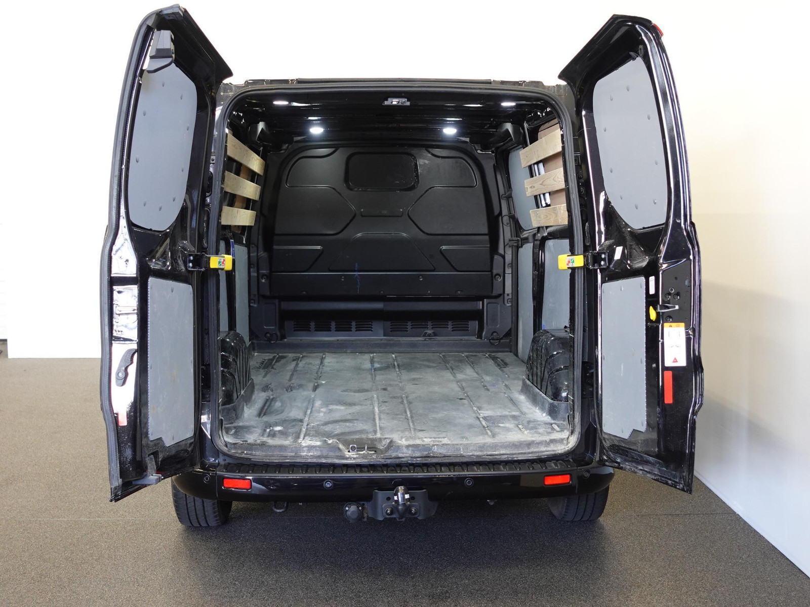 Ford Transit Custom 320 2.0 TDCI L2H1 Sport 170PK Automaat thumbnail 8