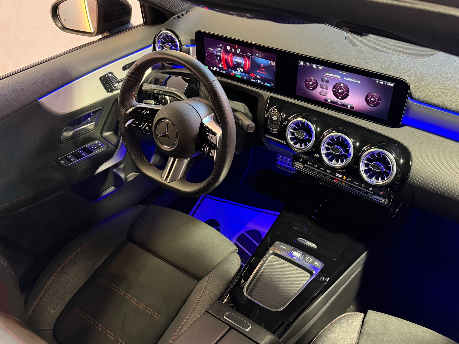 Mercedes-Benz A-Klasse 250 e AMG Pano|Memory|360|Burmester|Keyl|