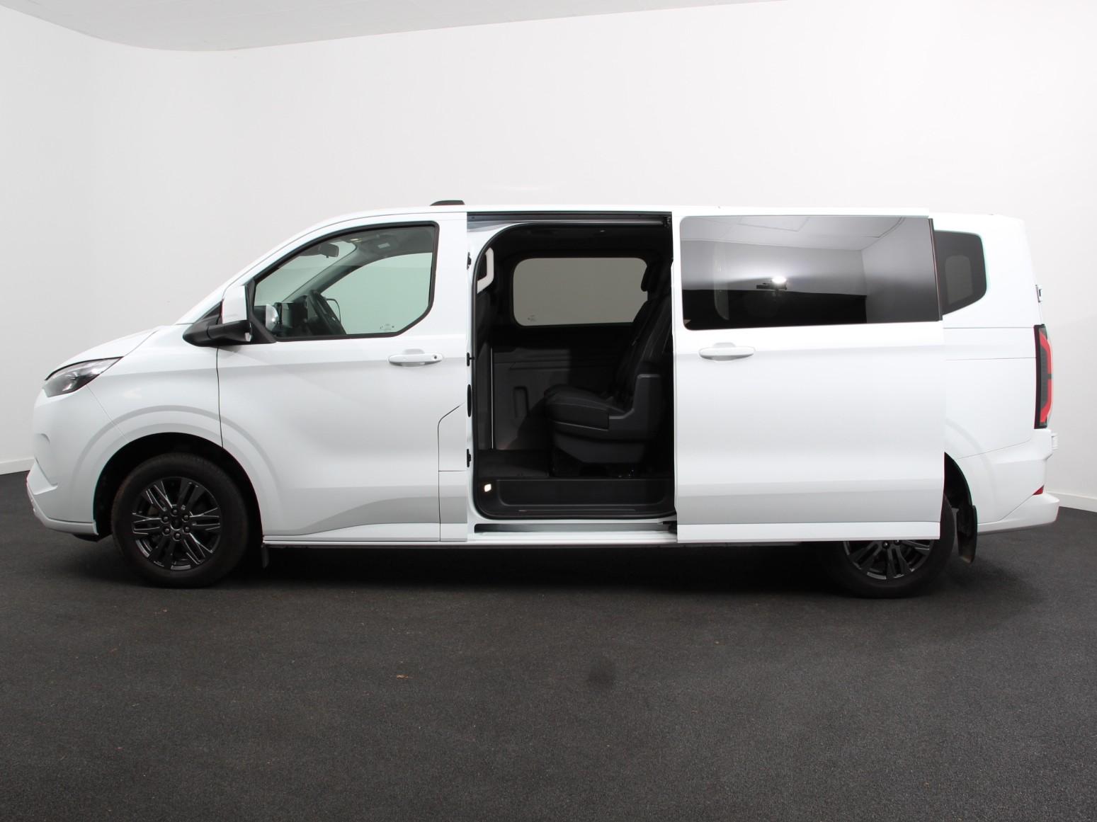 Ford E-Transit Custom 340 L2H1 Limited 65 kWh 8 persoons