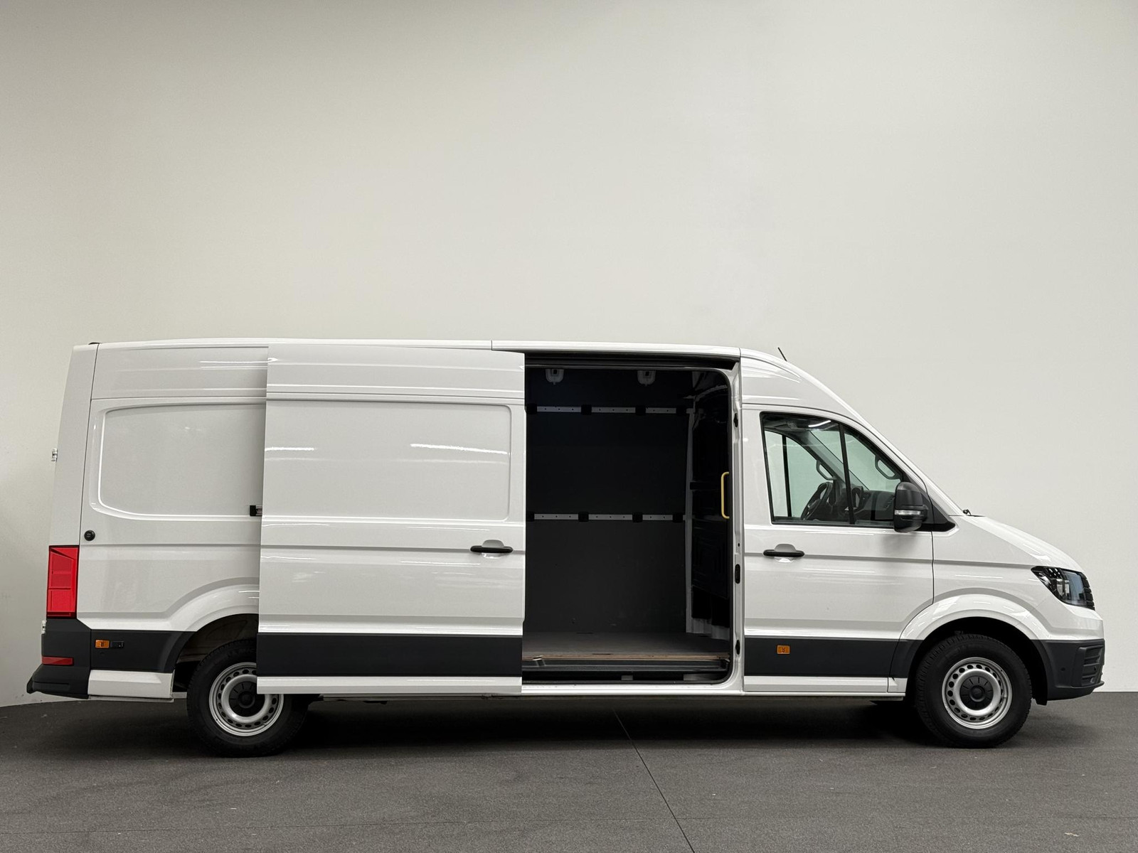 Volkswagen Crafter 35 2.0 TDI L4H3 Comfortline Automaat