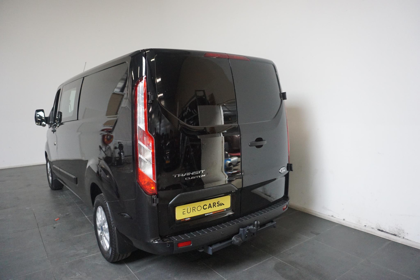 Ford Transit Custom 300 2.0 TDCI L2H1 Trend Dubbele Cabine Automaat thumbnail 6