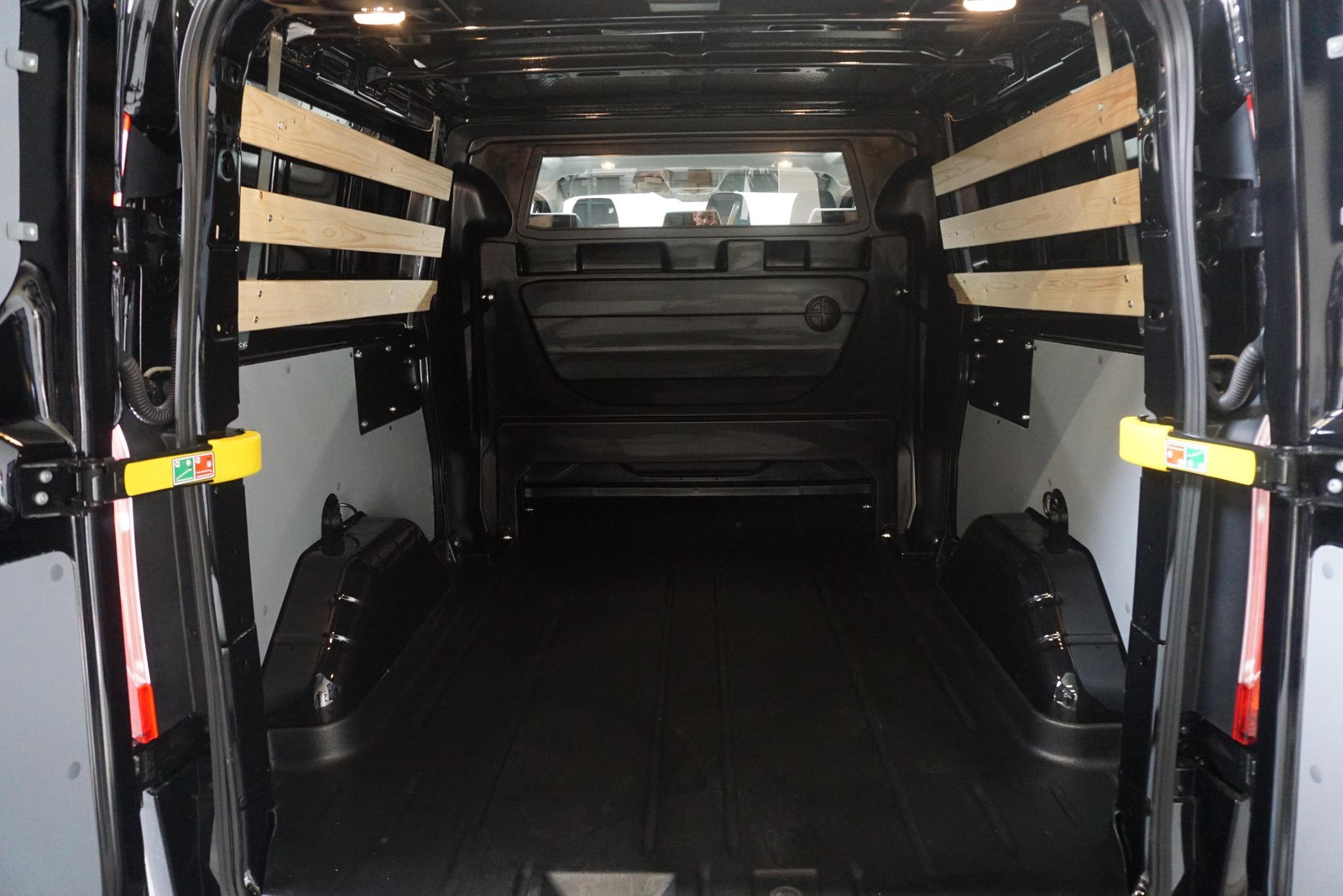 Ford Transit Custom 300 2.0 TDCI L2H1 Trend Dubbele Cabine Automaat thumbnail 8