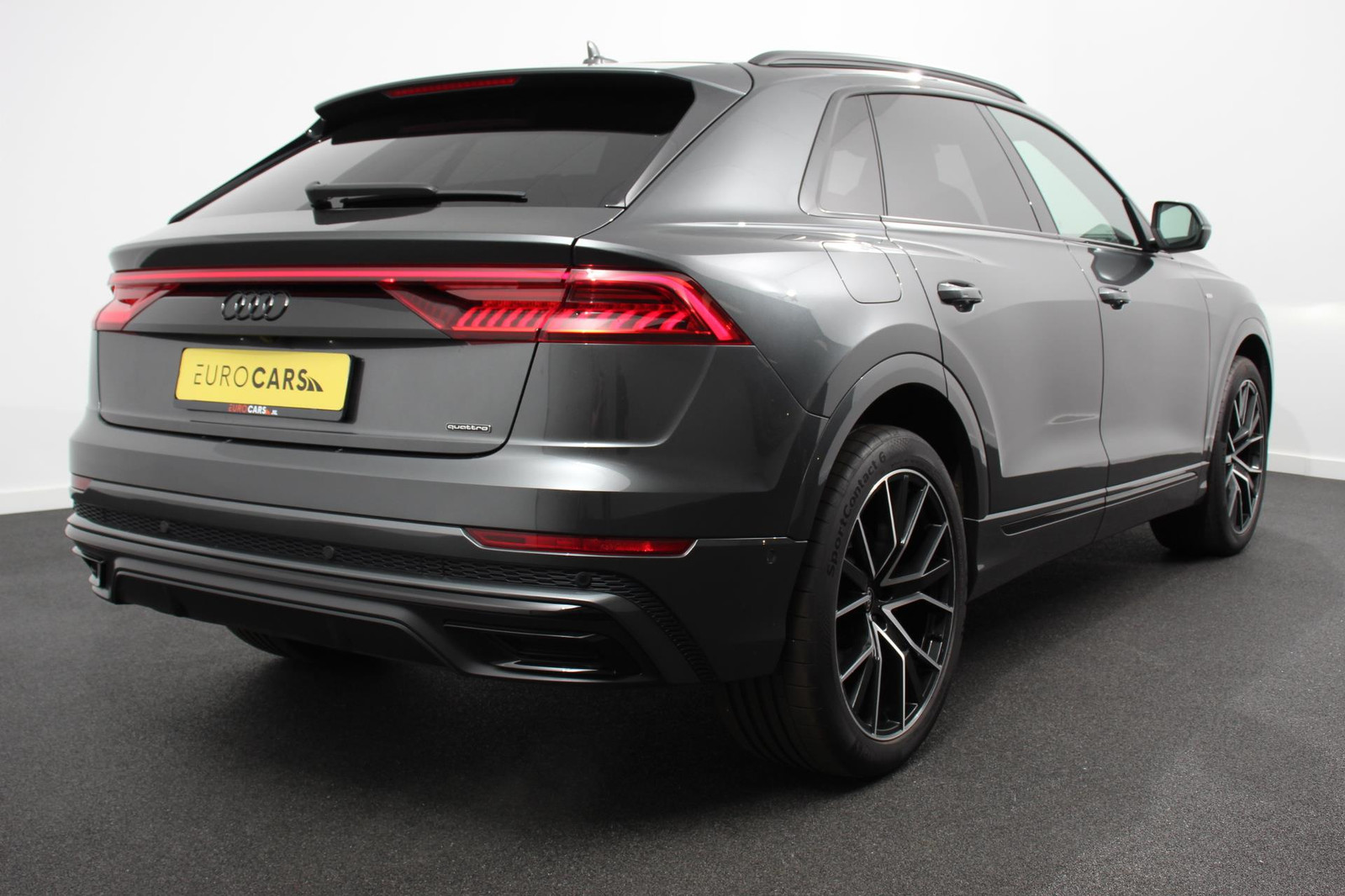 Audi Q8 55 TFSI e PHEV quattro Pro Line S-Line thumbnail 6
