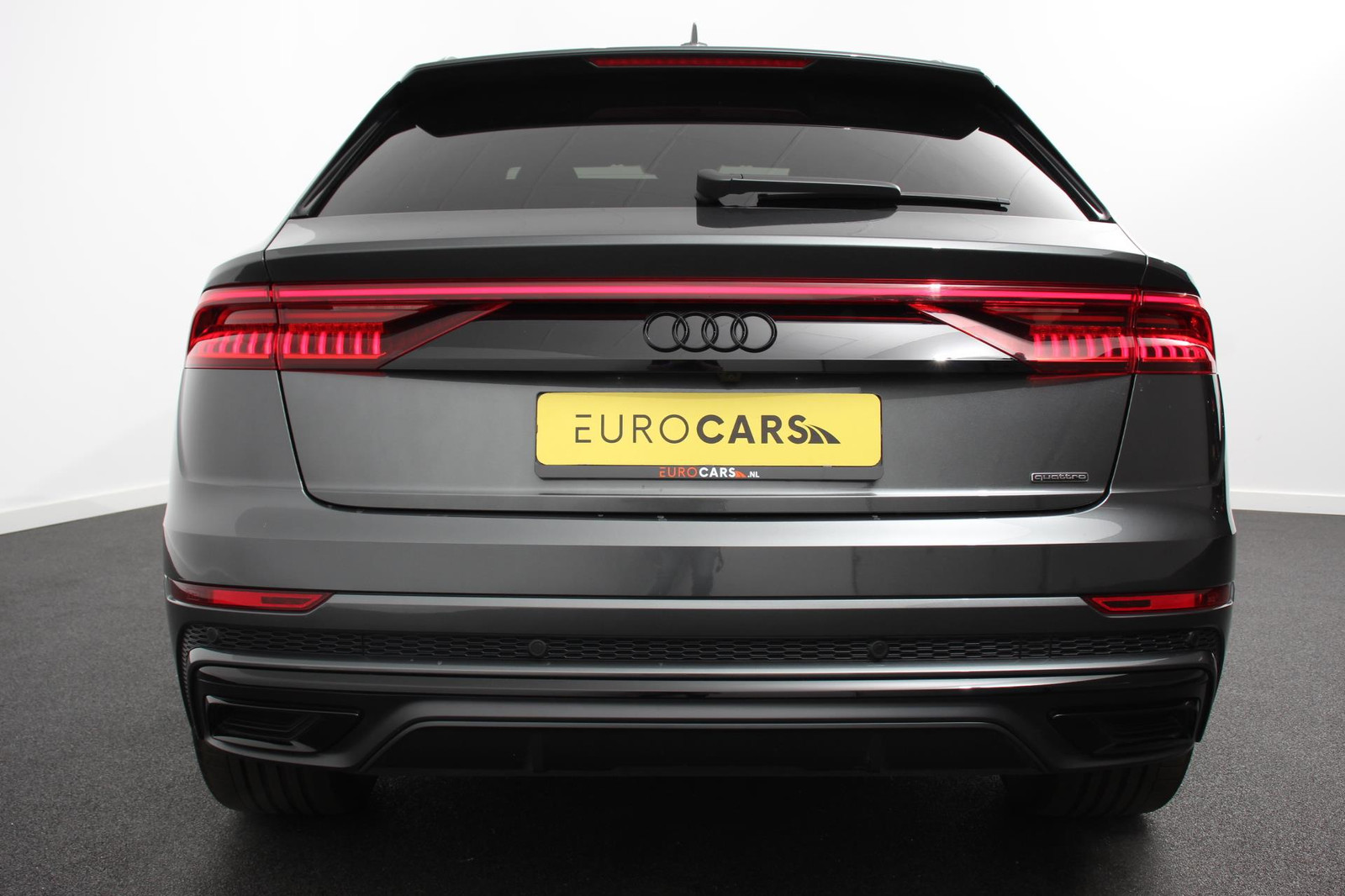 Audi Q8 55 TFSI e PHEV quattro Pro Line S-Line thumbnail 7