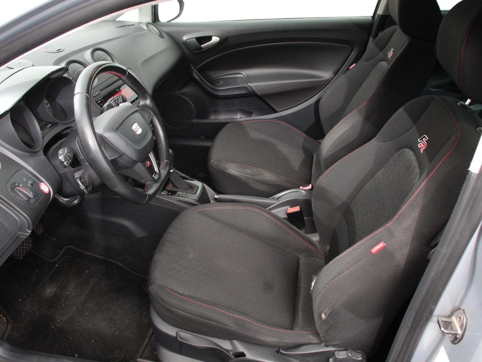 SEAT Ibiza 1.4 TSI 150pk FR Automaat thumbnail 3