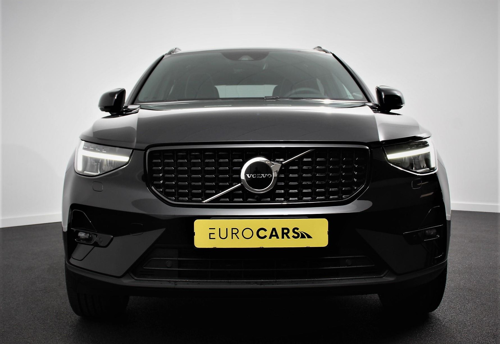 Volvo XC40 1.5 T5 Plug-in hybrid Ultimate Dark