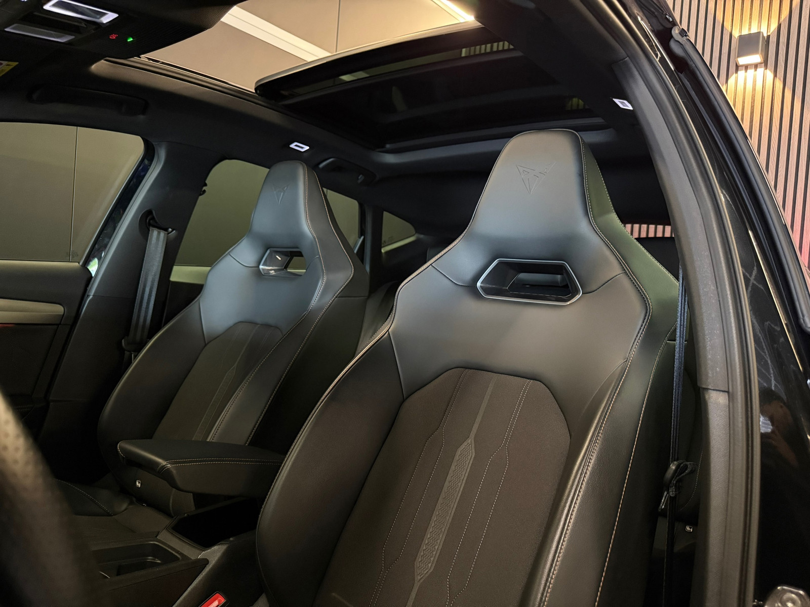 CUPRA Formentor Cupra Formentor 2.0 TSI 4DRIVE Pano|Beats|CAM|Trekhaak|KEYL|360
