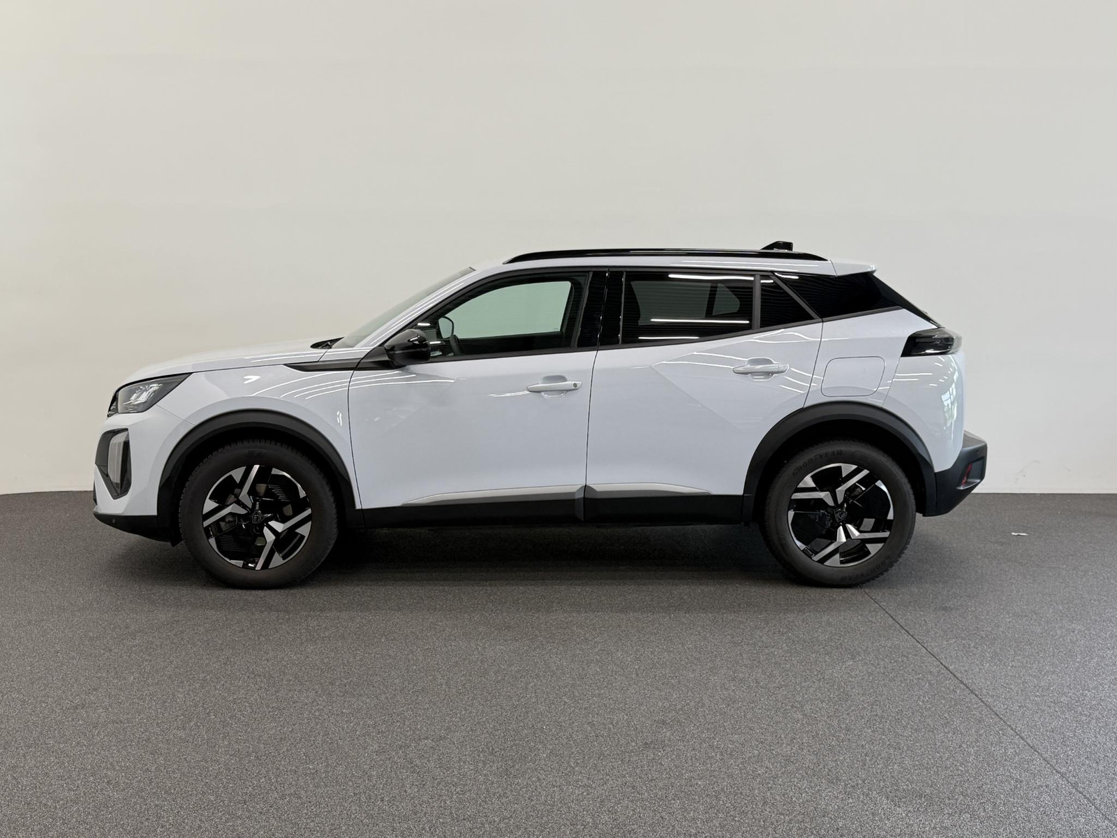 Peugeot 2008 1.2 PureTech 100 Allure