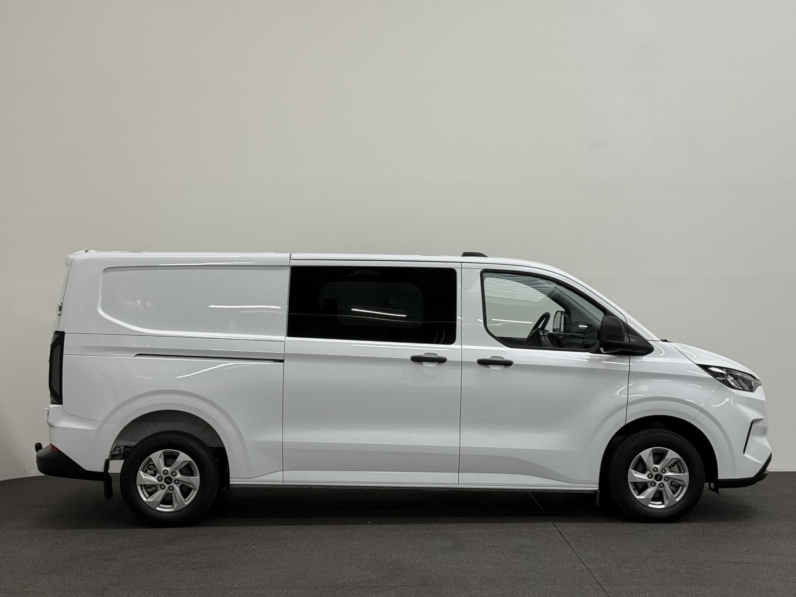 Ford Transit Custom 300 2.0 TDCI L2H1 Trend NM Automaat Dubbele Cabine thumbnail 7