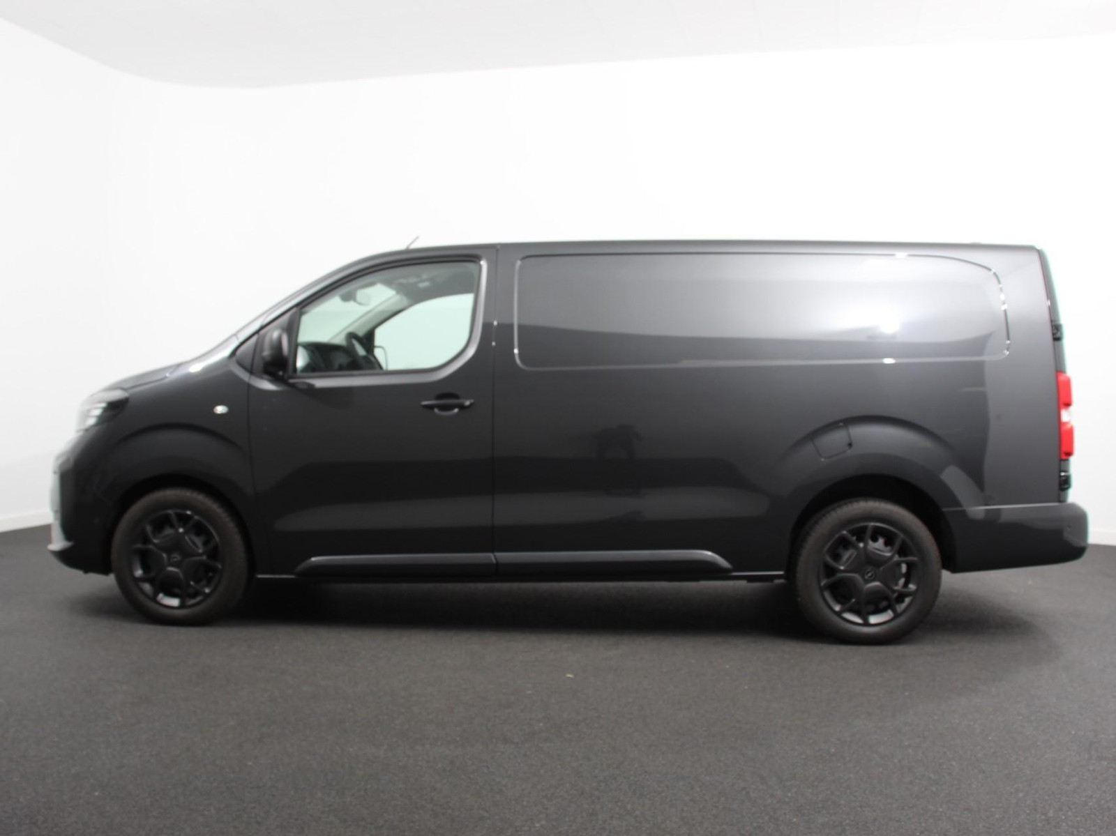 Opel Vivaro 1.5 Diesel 120 S&S L3 thumbnail 8