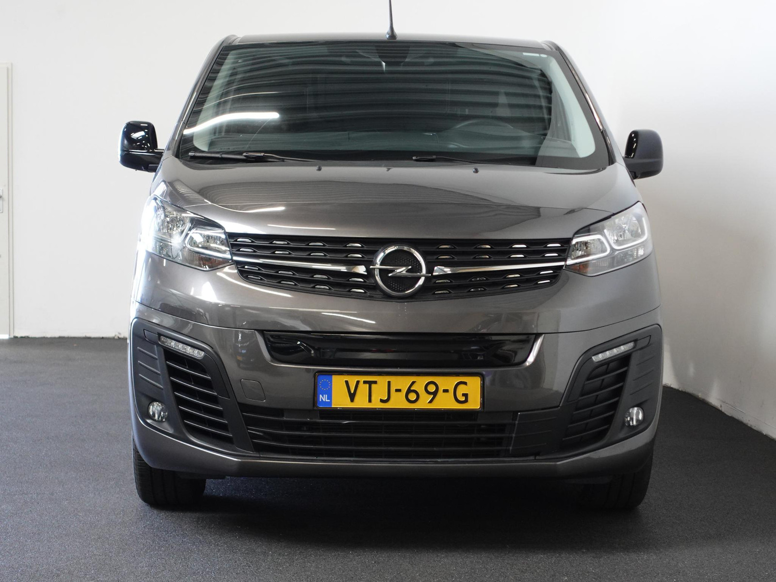 Opel Vivaro-e L3H1 Edition 75 kWh Automaat thumbnail 9