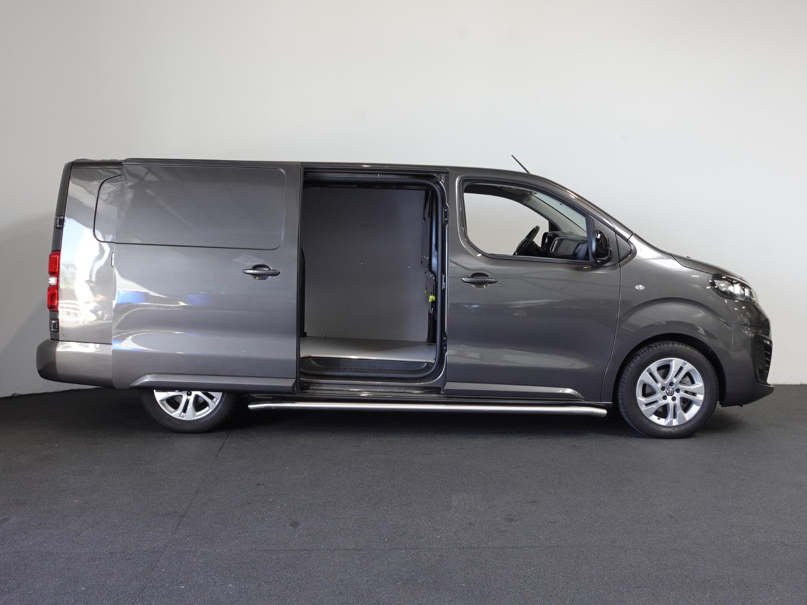 Opel Vivaro-e L3H1 Edition 75 kWh Automaat thumbnail 2