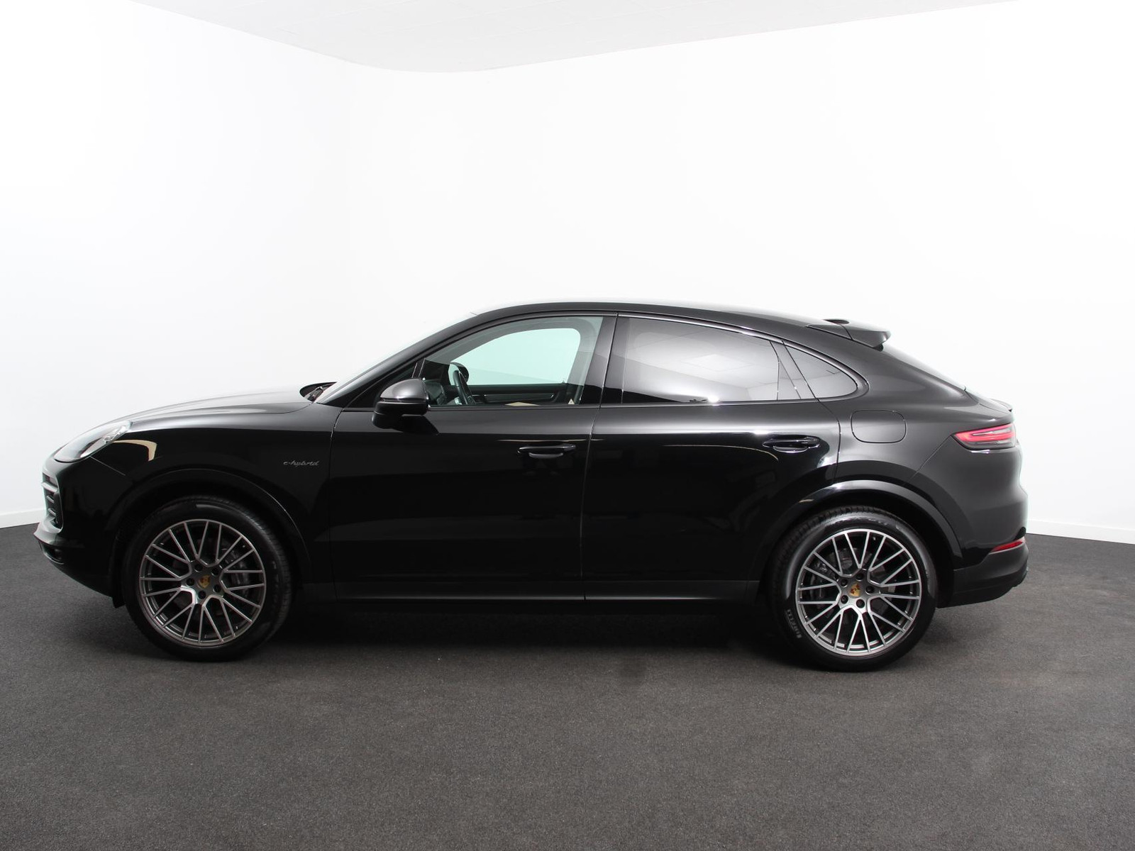 Porsche Cayenne Coupé 3.0 E-Hybrid 476pk Platinum Edition