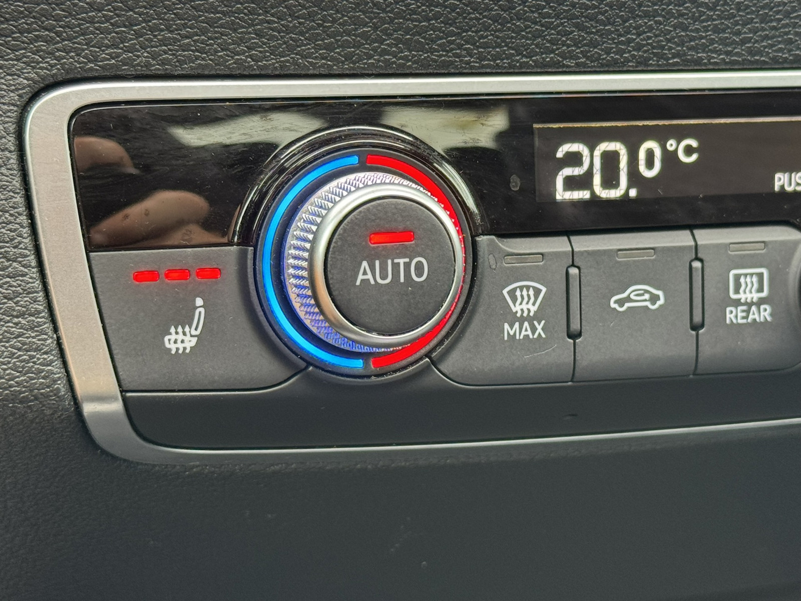 Audi Q2 1.4 TFSI CoD Full S-line Carplay Pano Leder Camera Led Cruise Trekhaak