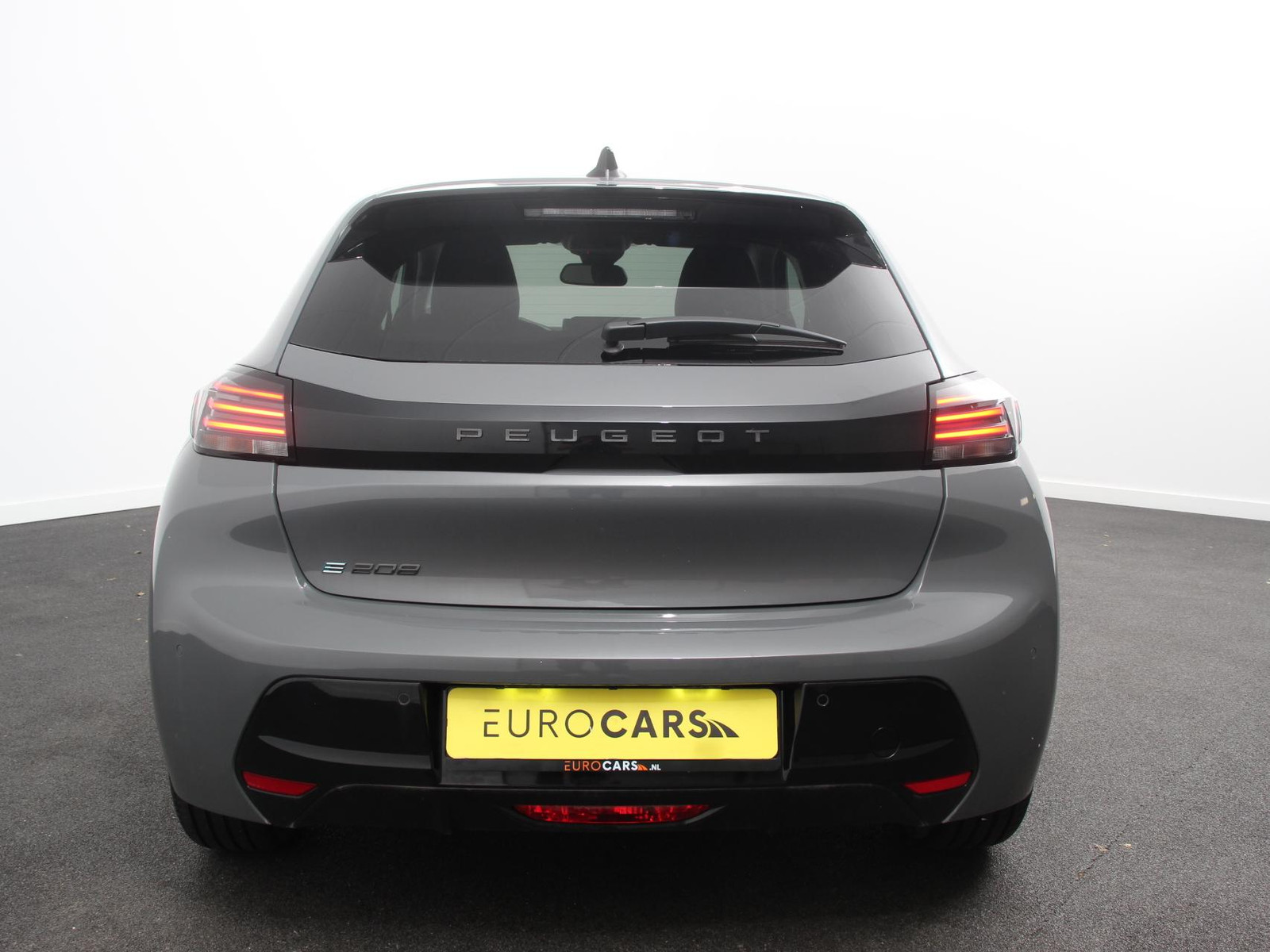 Peugeot e-208 EV Allure 50 kWh thumbnail 9