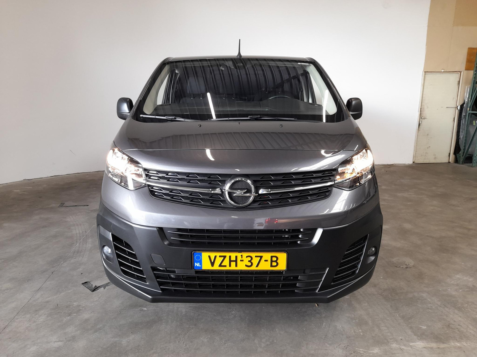 Opel Vivaro 2.0 BlueHDi 145PK L3 Automaat