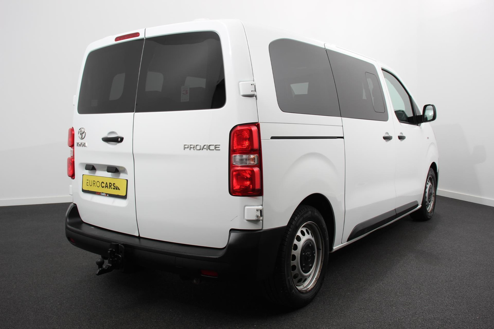 Toyota ProAce Shuttle 1.5 D-4D 116pk Dynamic VP thumbnail 2