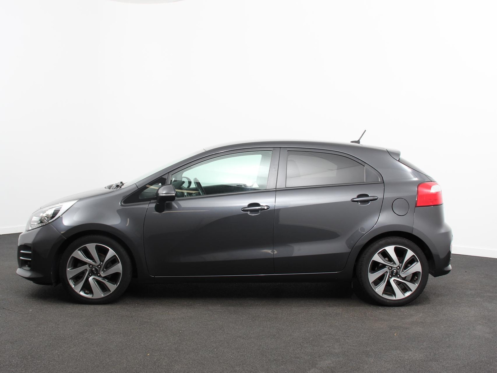Kia Rio 1.4 CVVT Automaat DynamicLine Limited Edition