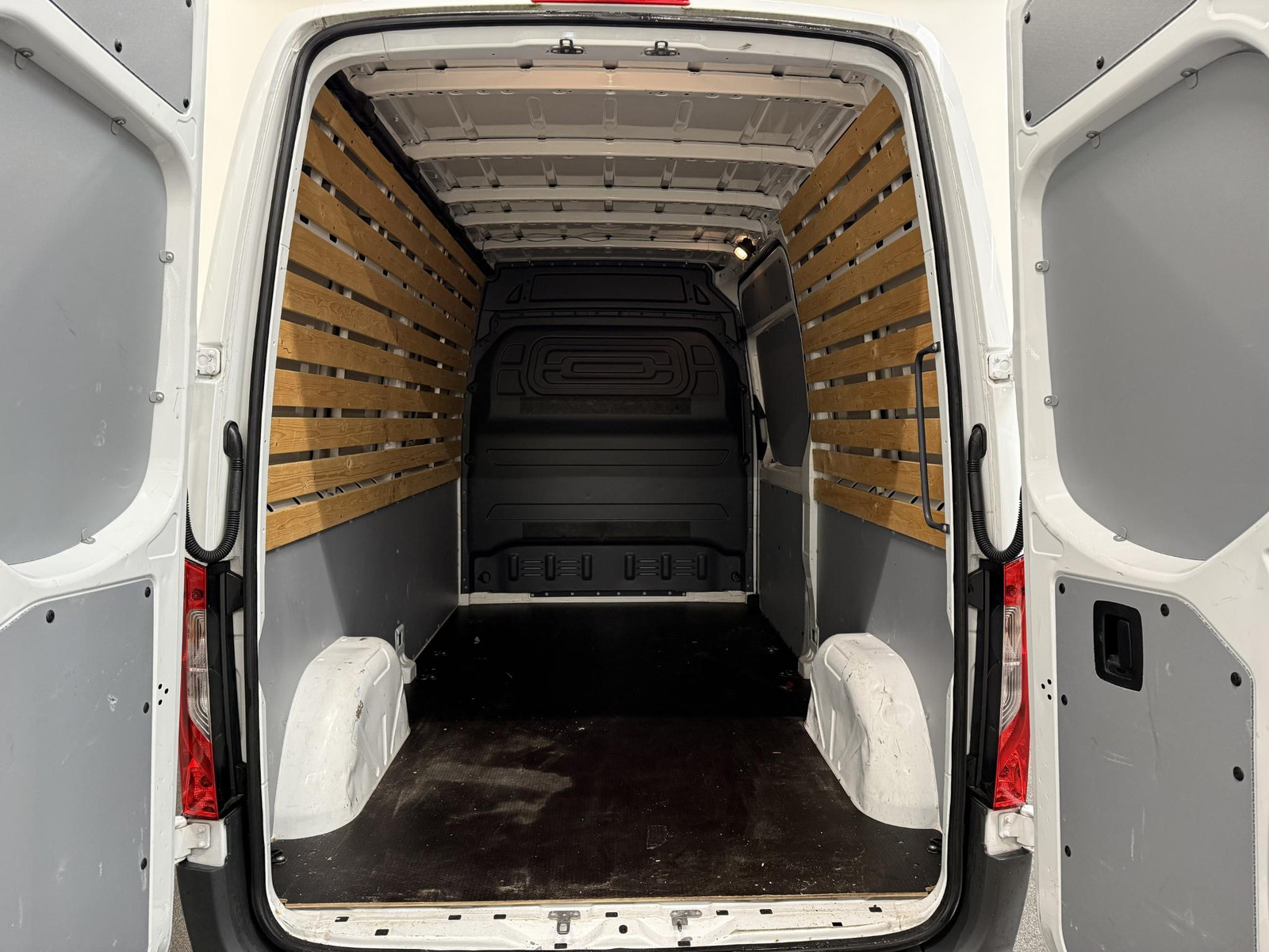 Mercedes-Benz Sprinter L2H2 Automaat thumbnail 5