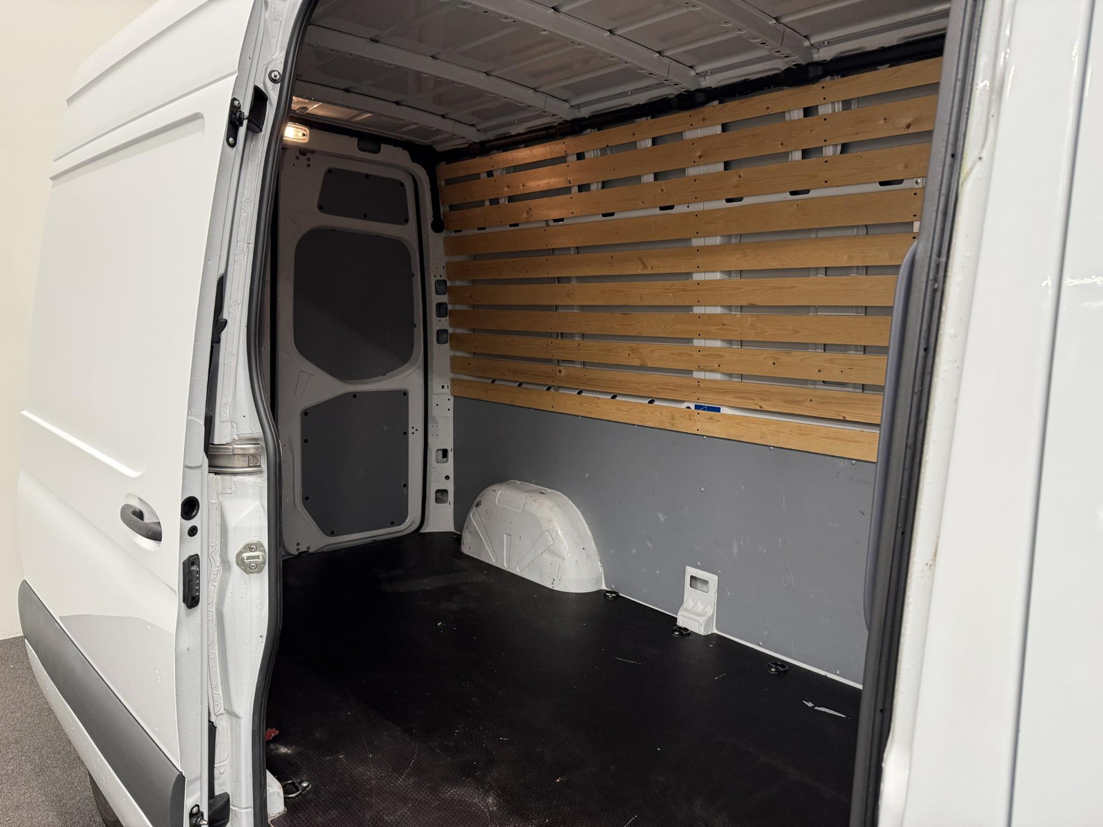 Mercedes-Benz Sprinter L2H2 Automaat thumbnail 4