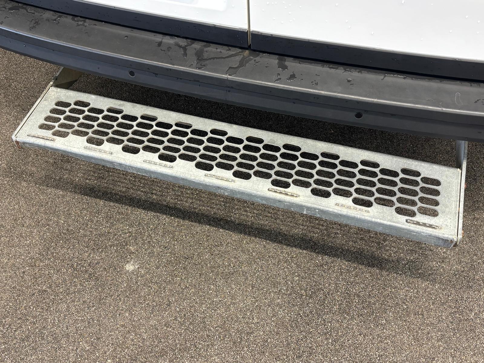 Volkswagen Crafter 35 2.0 TDI L4H3 Comfortline Automaat