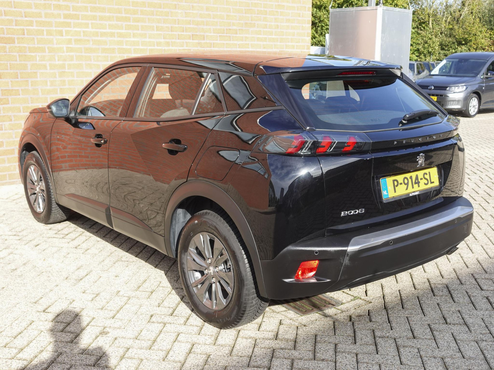 Peugeot 2008 1.2 PureTech 101pk Active Pack thumbnail 9