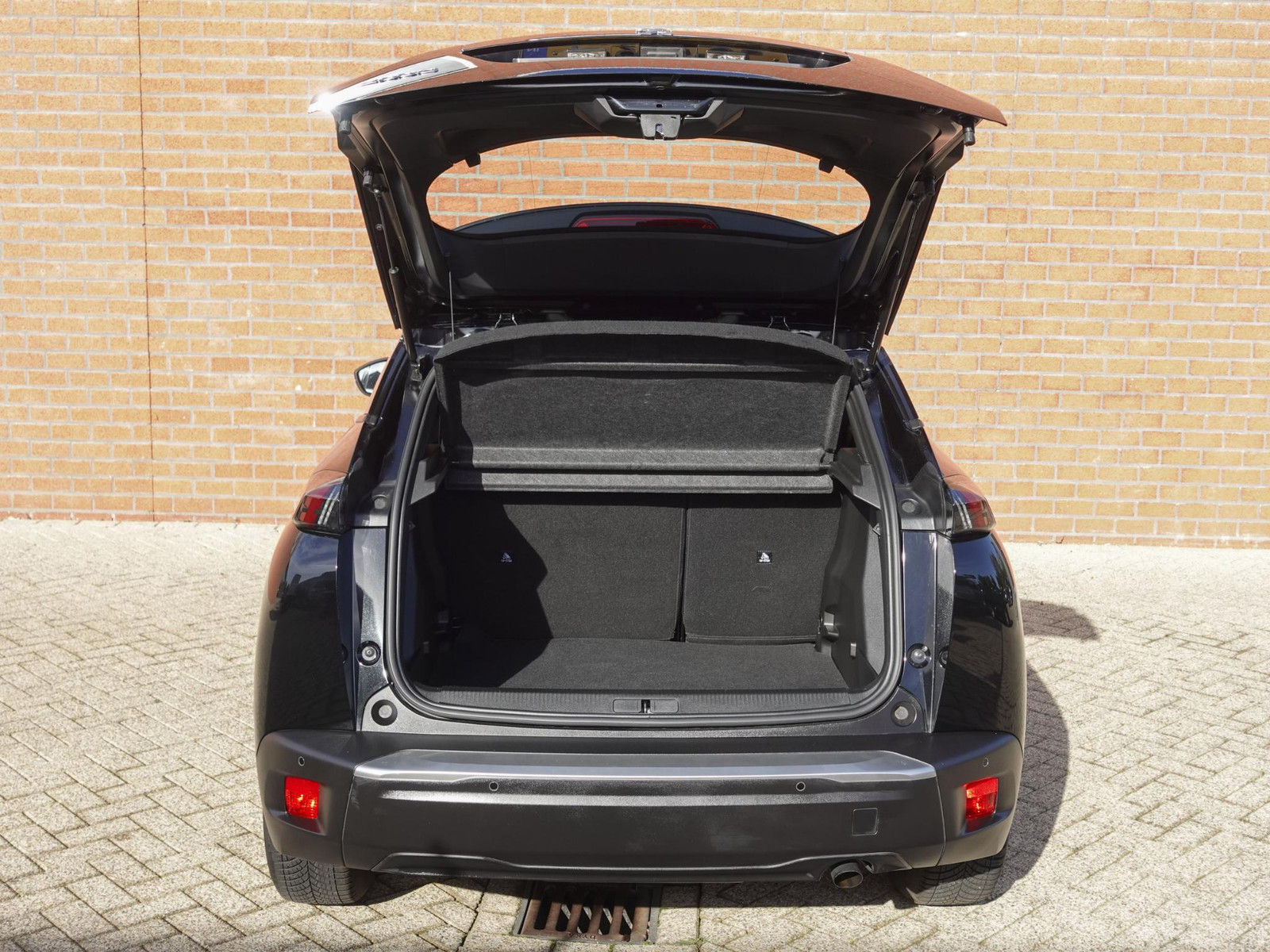 Peugeot 2008 1.2 PureTech 101pk Active Pack thumbnail 4