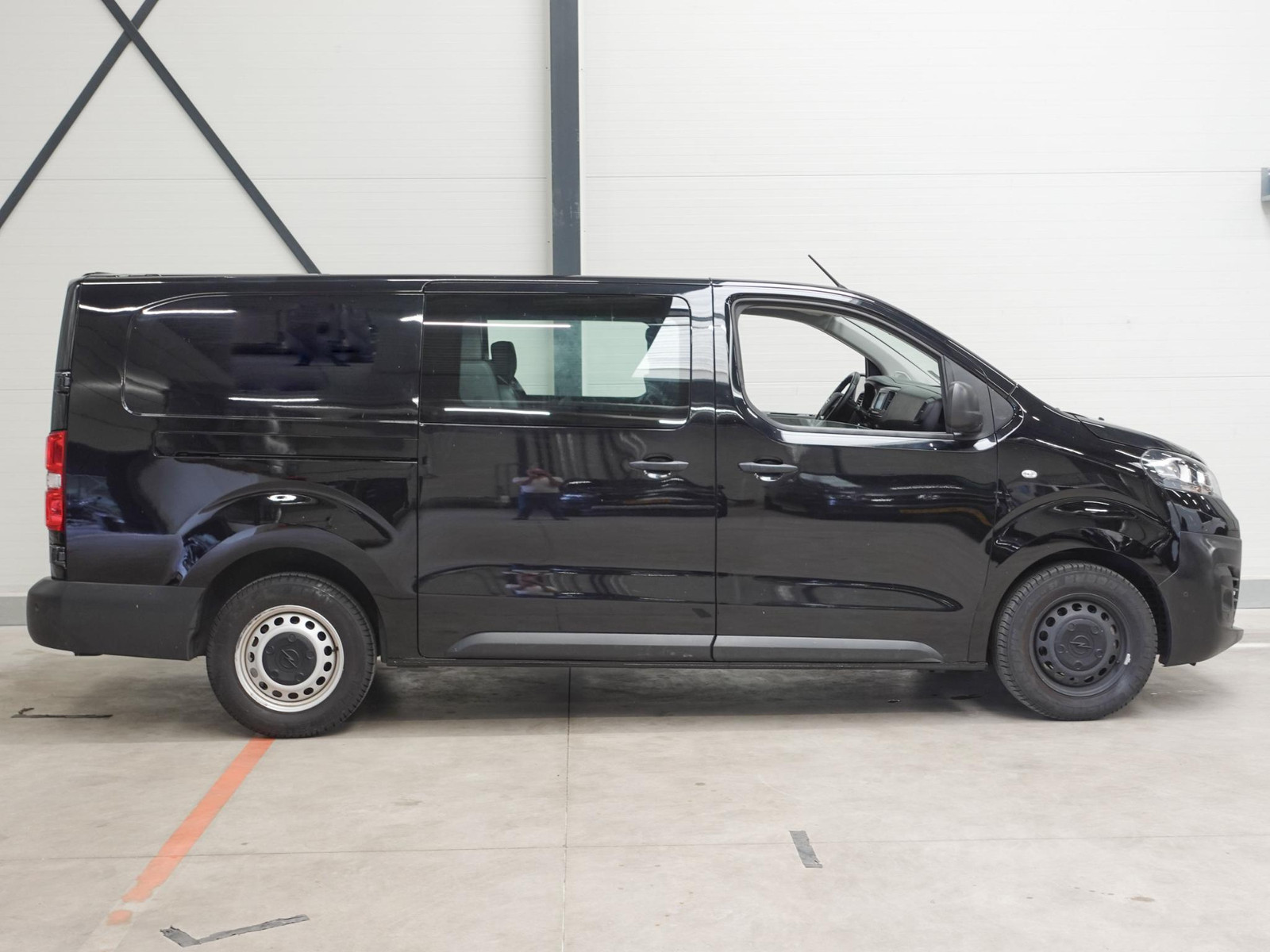 Opel Vivaro 1.5 CDTI L3H1 Edition Dubbele Cabine thumbnail 4