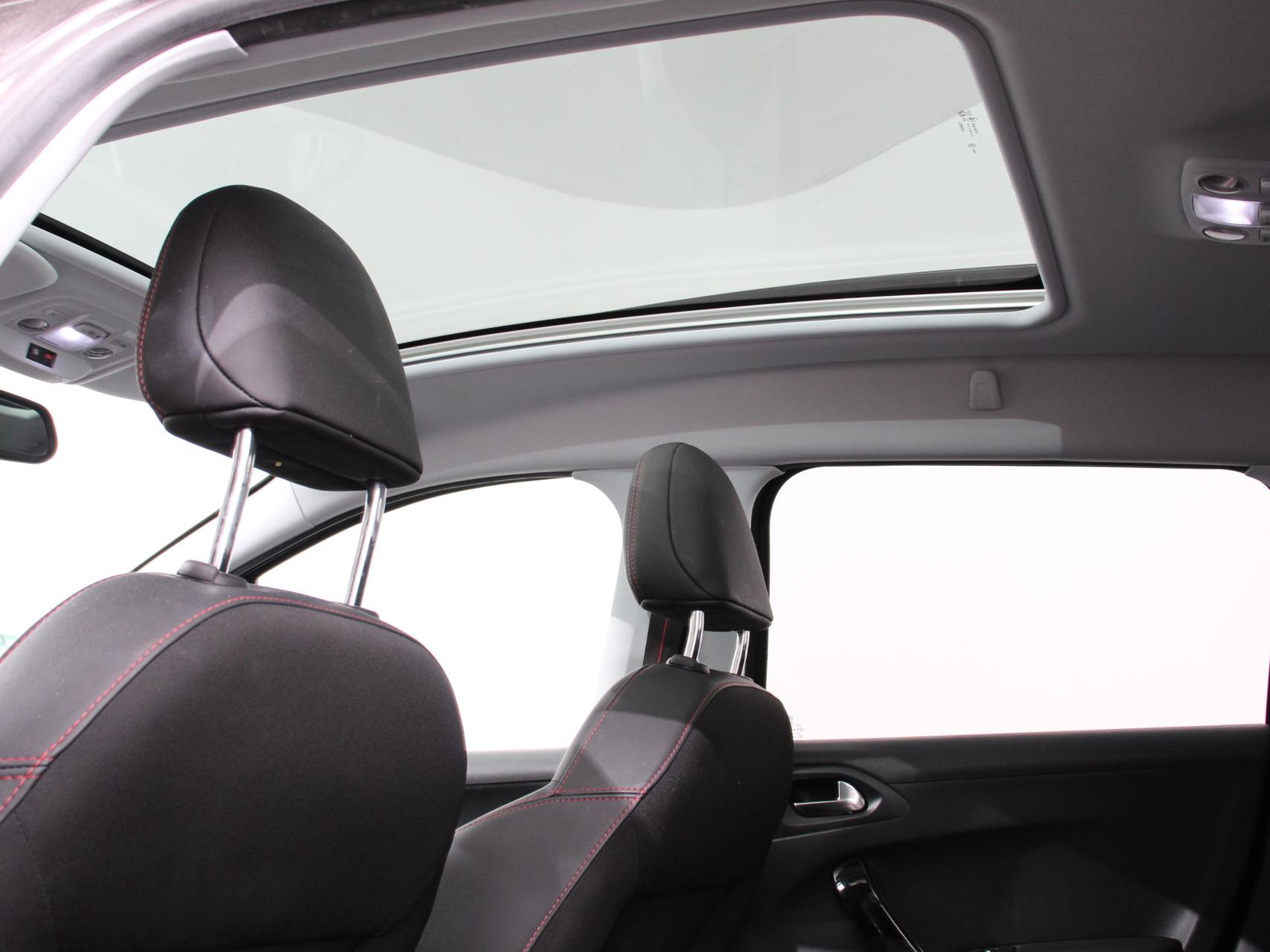 Peugeot 2008 1.2 110pk Turbo PureTech GT-line