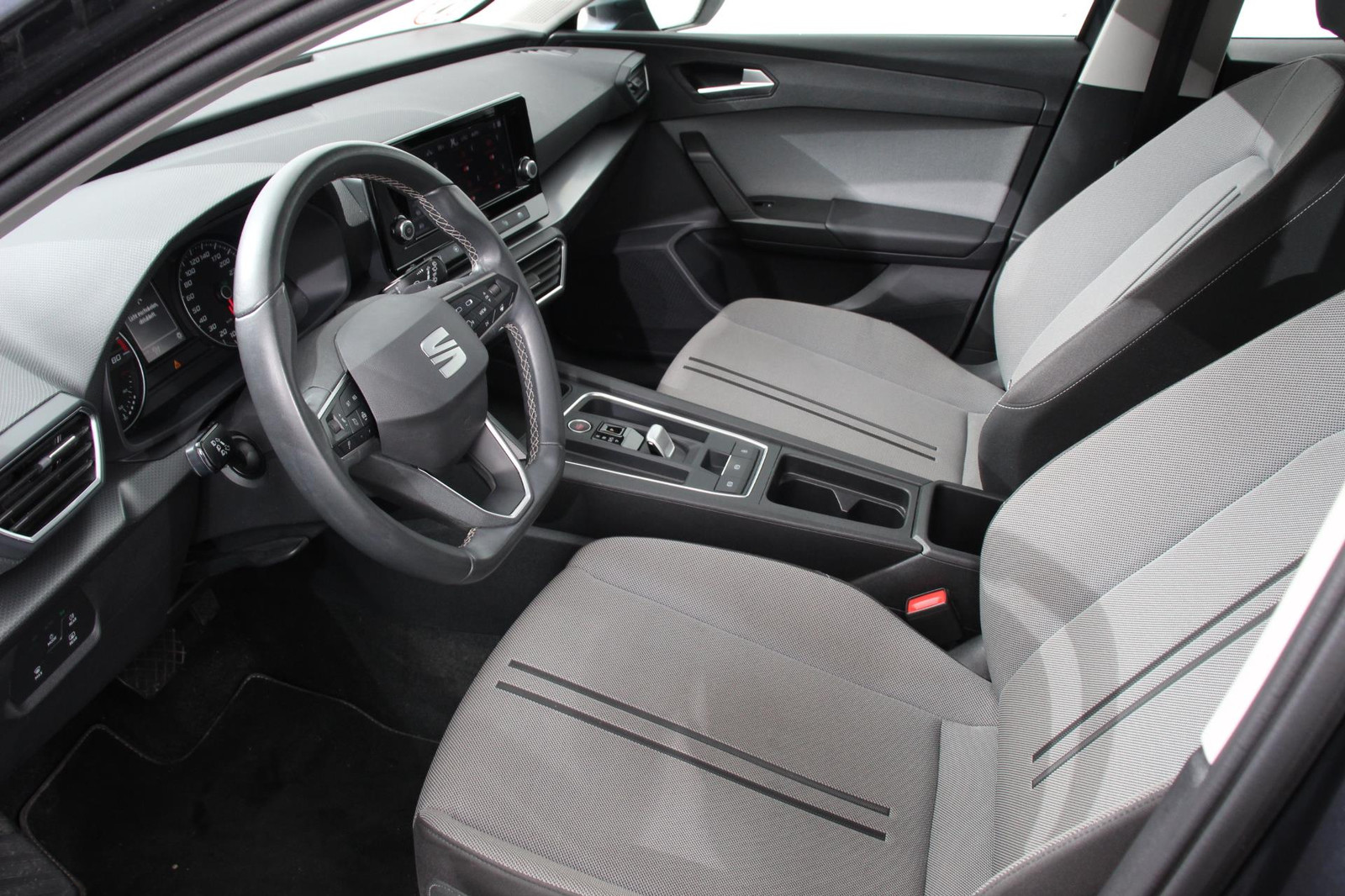 SEAT Leon Sportstourer 1.5 eTSI 150pk Automaat Style