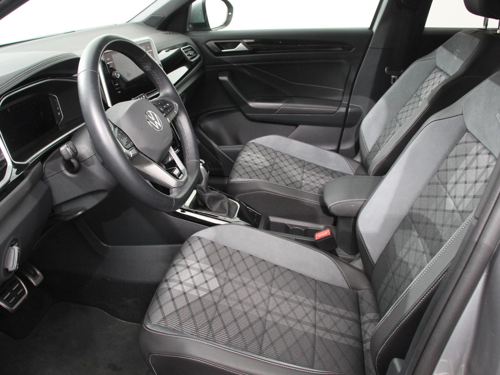 Volkswagen T-Roc 1.5 TSI 150pk Automaat R-Line