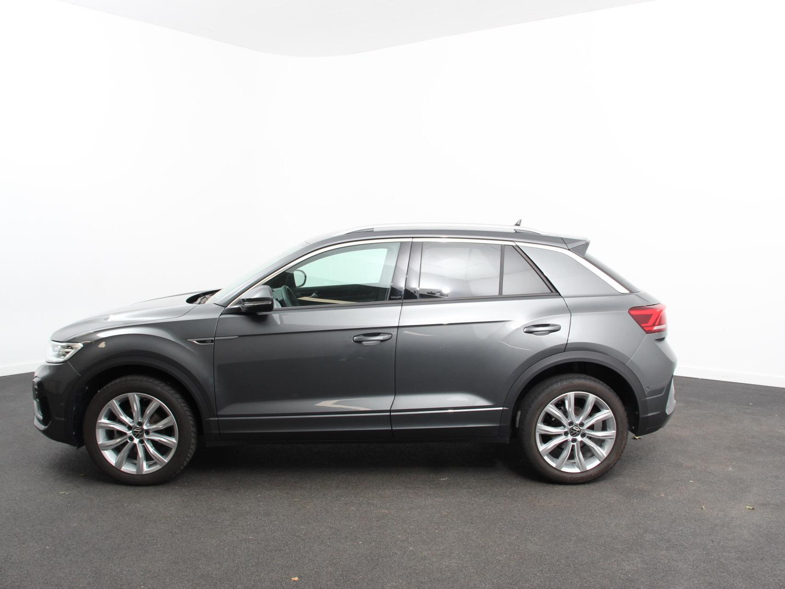 Volkswagen T-Roc 1.5 eTsi R-Line Edition Automaat