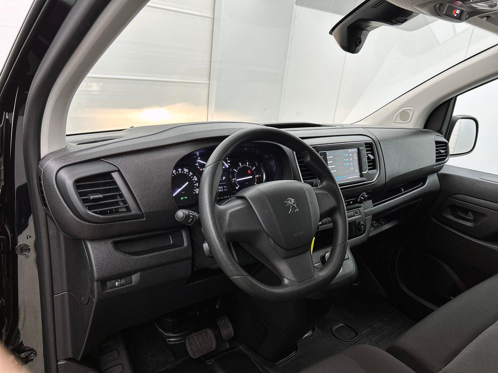 Peugeot Expert 2.0 BlueHDI 145PK L3 Automaat