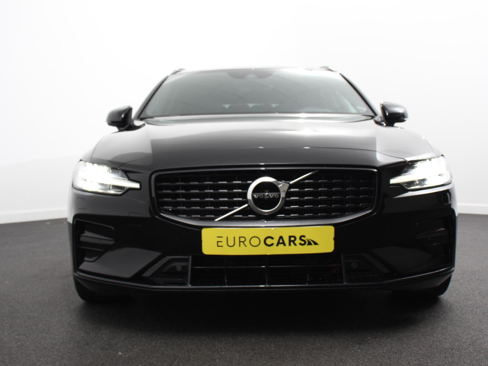 Volvo V60 2.0 B4 R-Design