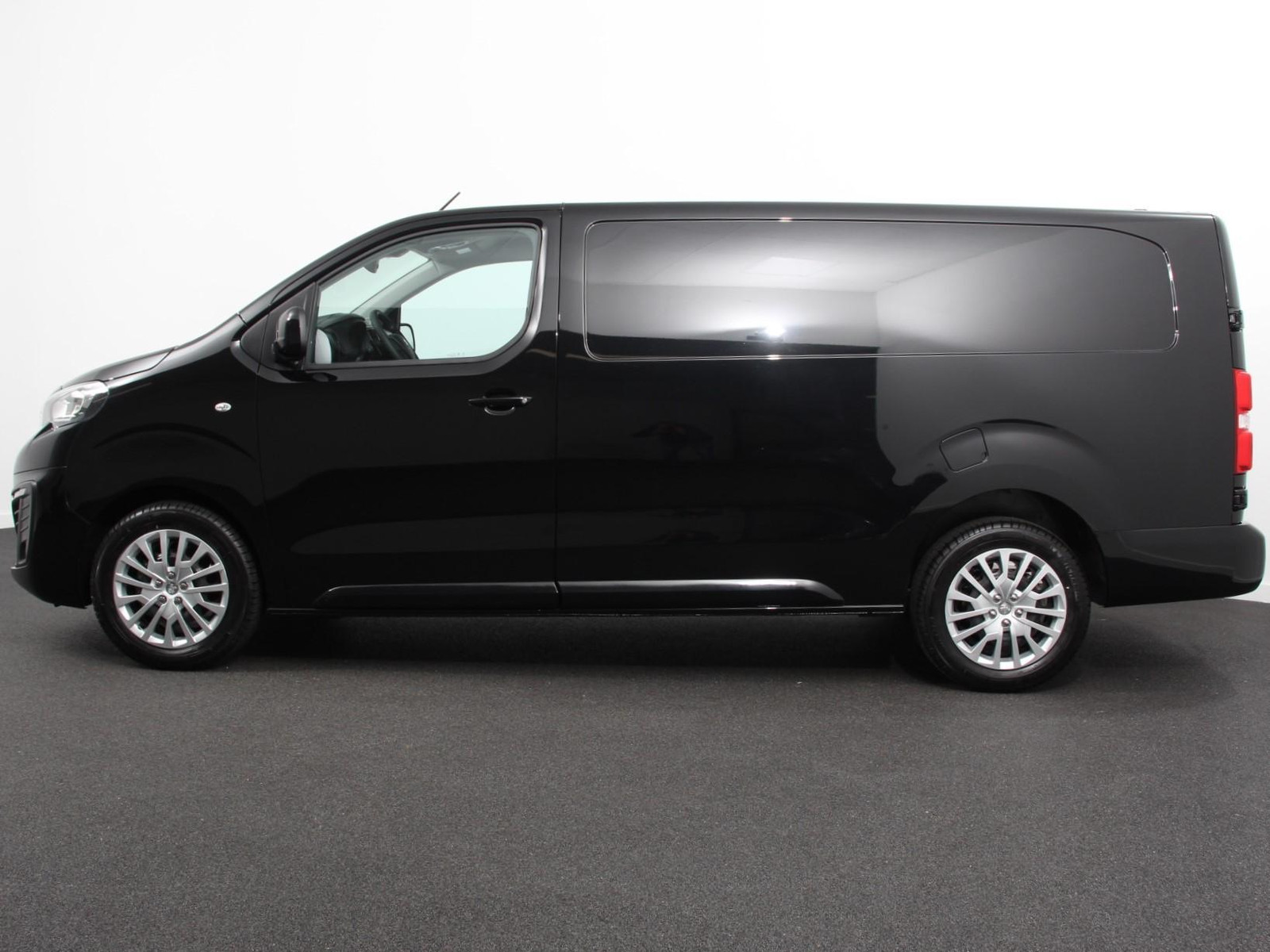 Peugeot Expert 2.0 BlueHDI 145PK L3 Automaat thumbnail 3