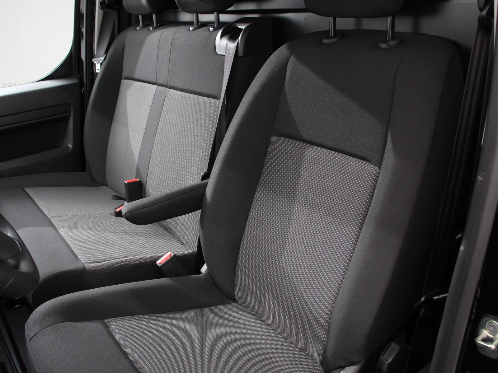 Peugeot Expert 2.0 BlueHDI 145PK L3 Automaat