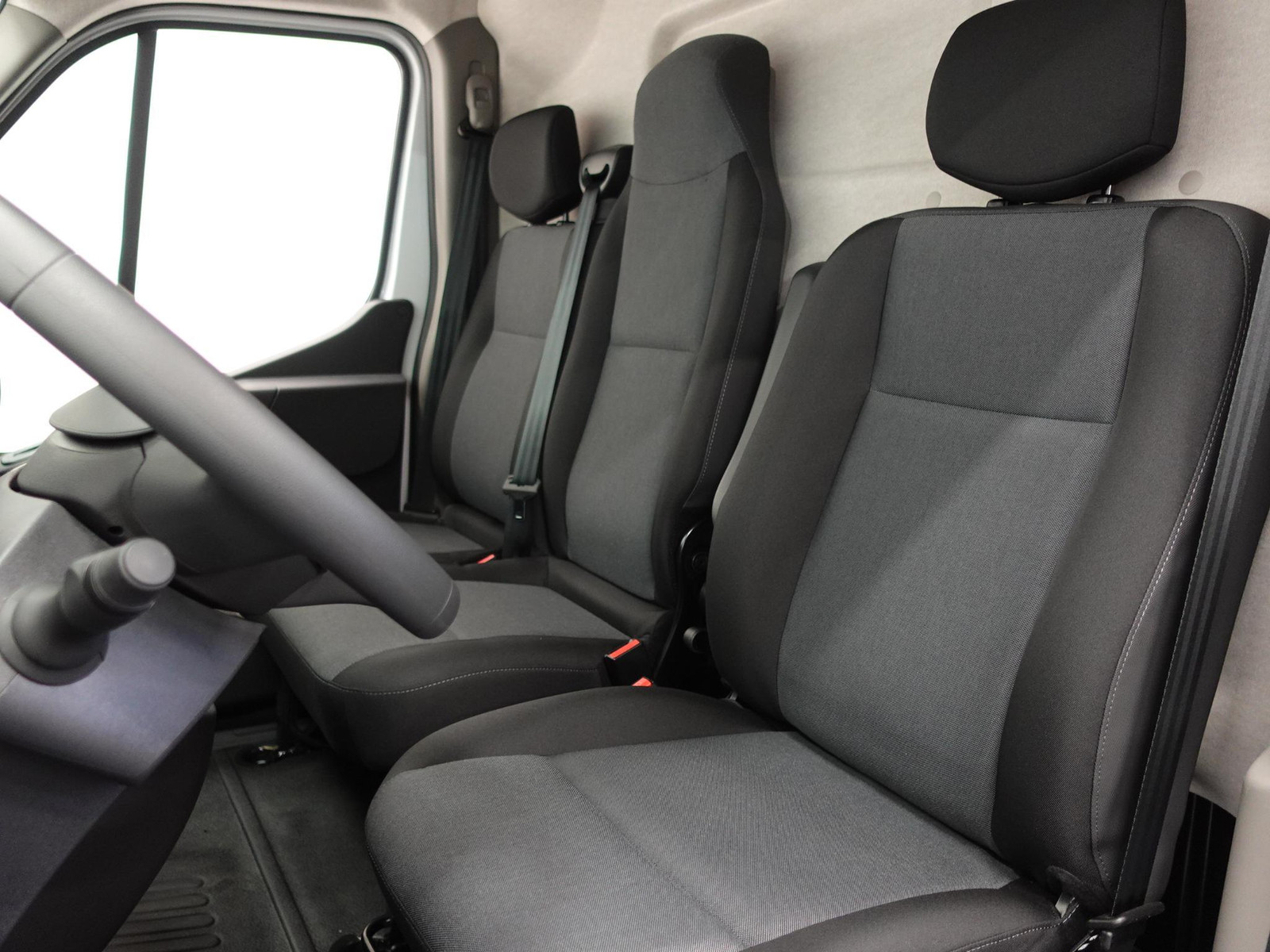 Renault Master T33 2.3 dCi 135PK L2H2